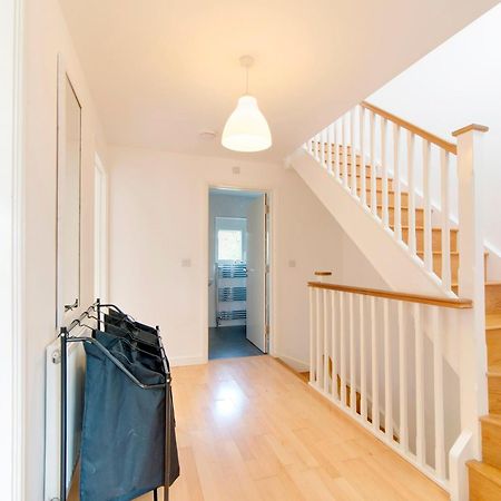 Pass The Keys 49 Byron Square Modern And Spacious 3 Bed Home With Free Parking Cambridge  Ngoại thất bức ảnh